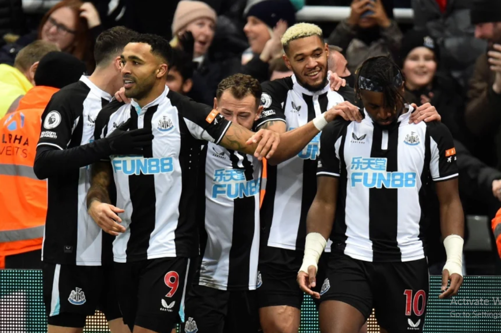 Newcastle thắng 4 trong 5 lần đón tiếp Nottingham tại St James' Park